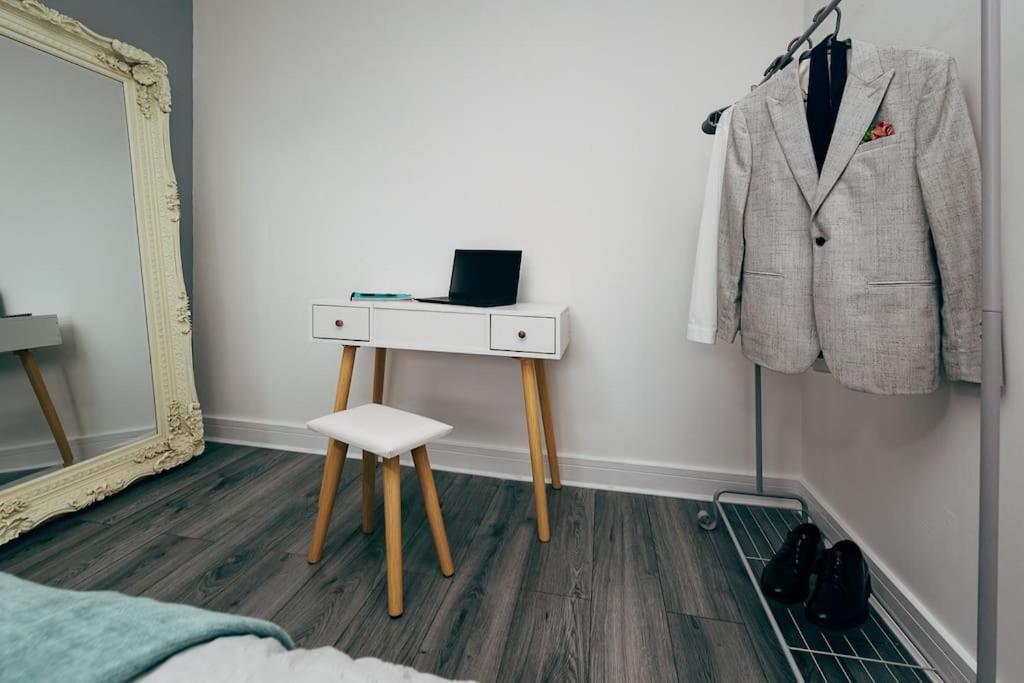 Park & Relax In 1Bd Central Liverpool Home Exterior foto