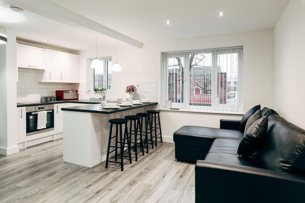Park & Relax In 1Bd Central Liverpool Home Exterior foto